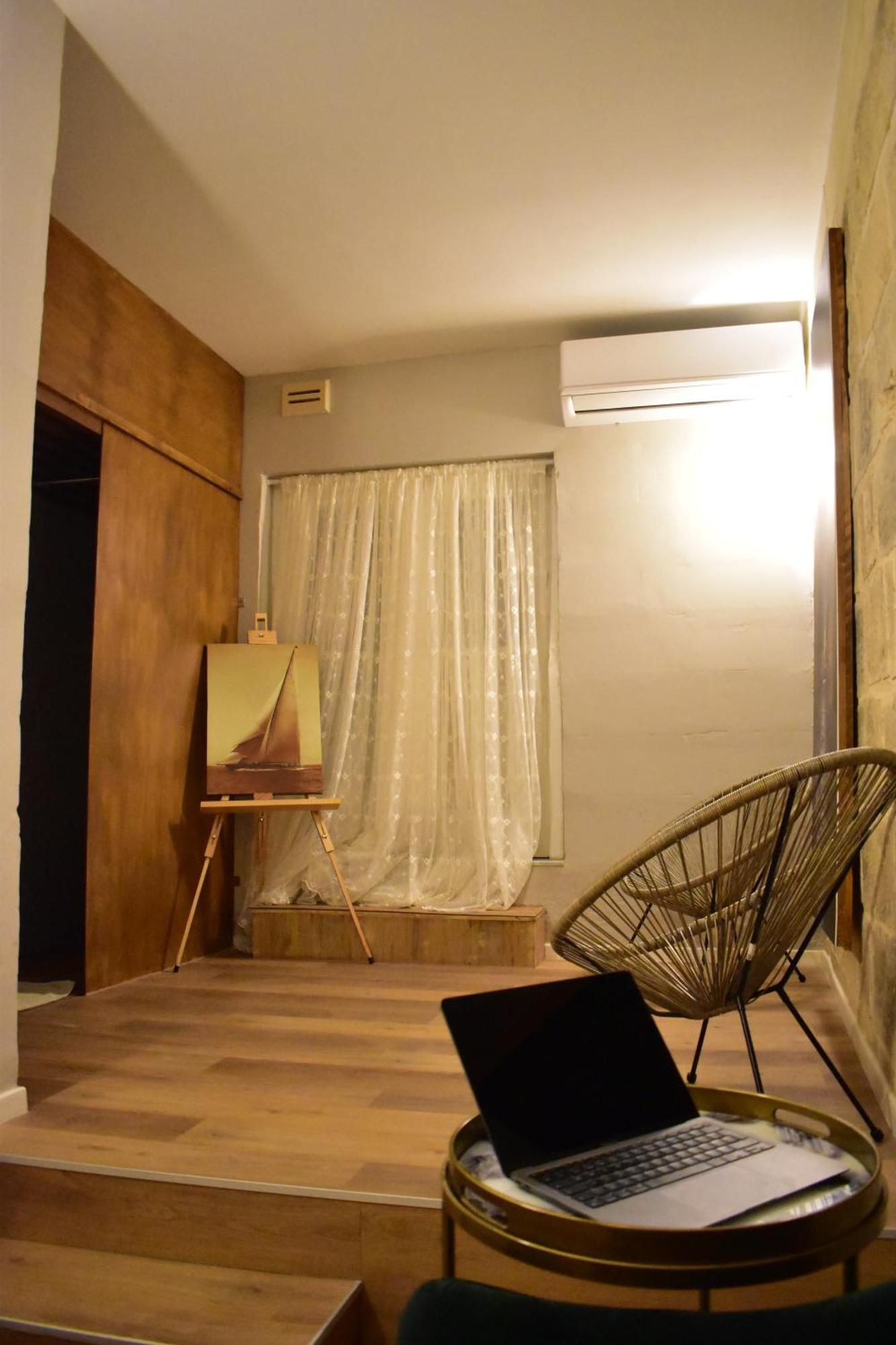 Grand Arcanum Apartment 2 - Comfortable And Elegant Сенглі Екстер'єр фото