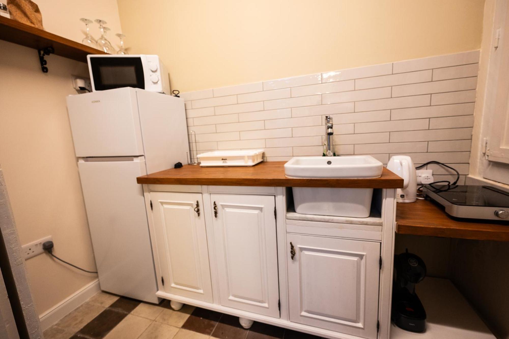 Grand Arcanum Apartment 2 - Comfortable And Elegant Сенглі Екстер'єр фото