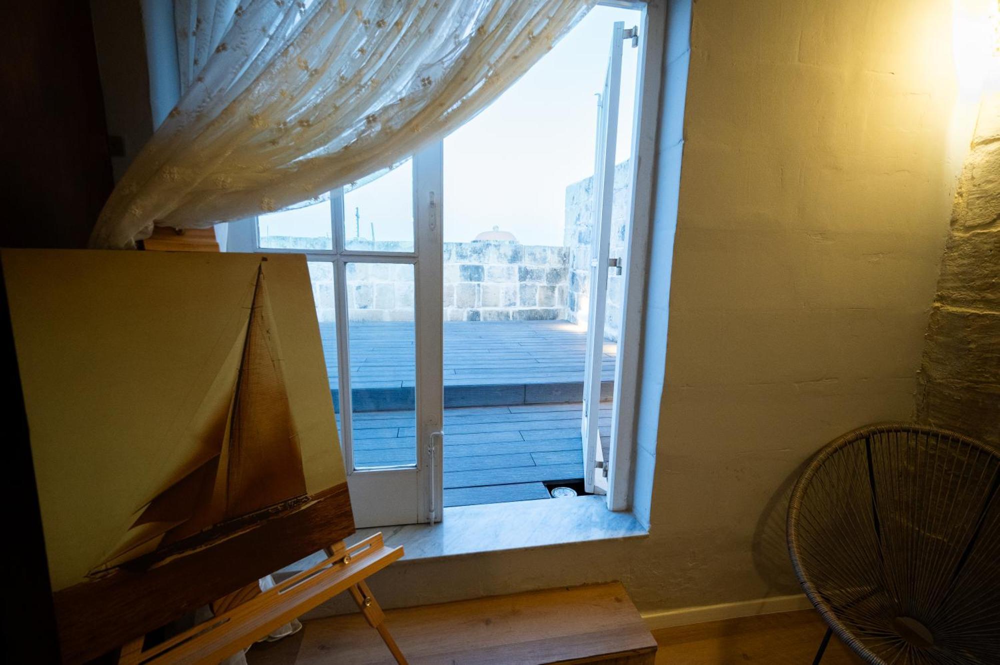 Grand Arcanum Apartment 2 - Comfortable And Elegant Сенглі Екстер'єр фото