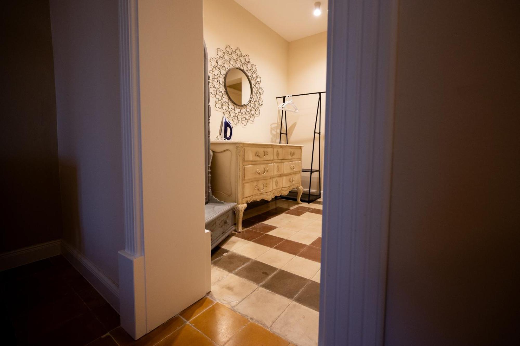 Grand Arcanum Apartment 2 - Comfortable And Elegant Сенглі Екстер'єр фото